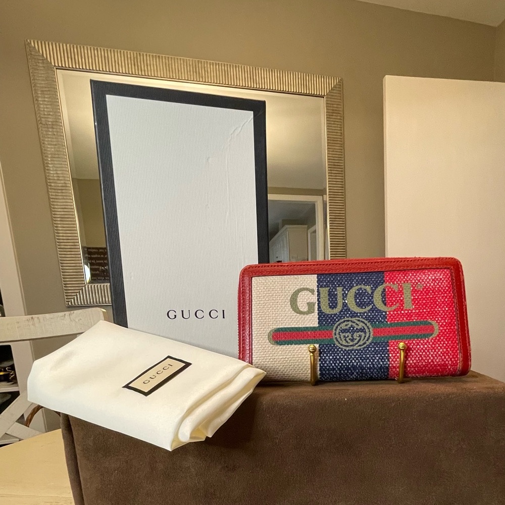 *With Box and Dust Bag* Gucci Sylvie Baiadera Stripe Canvas Zip Around Wallet